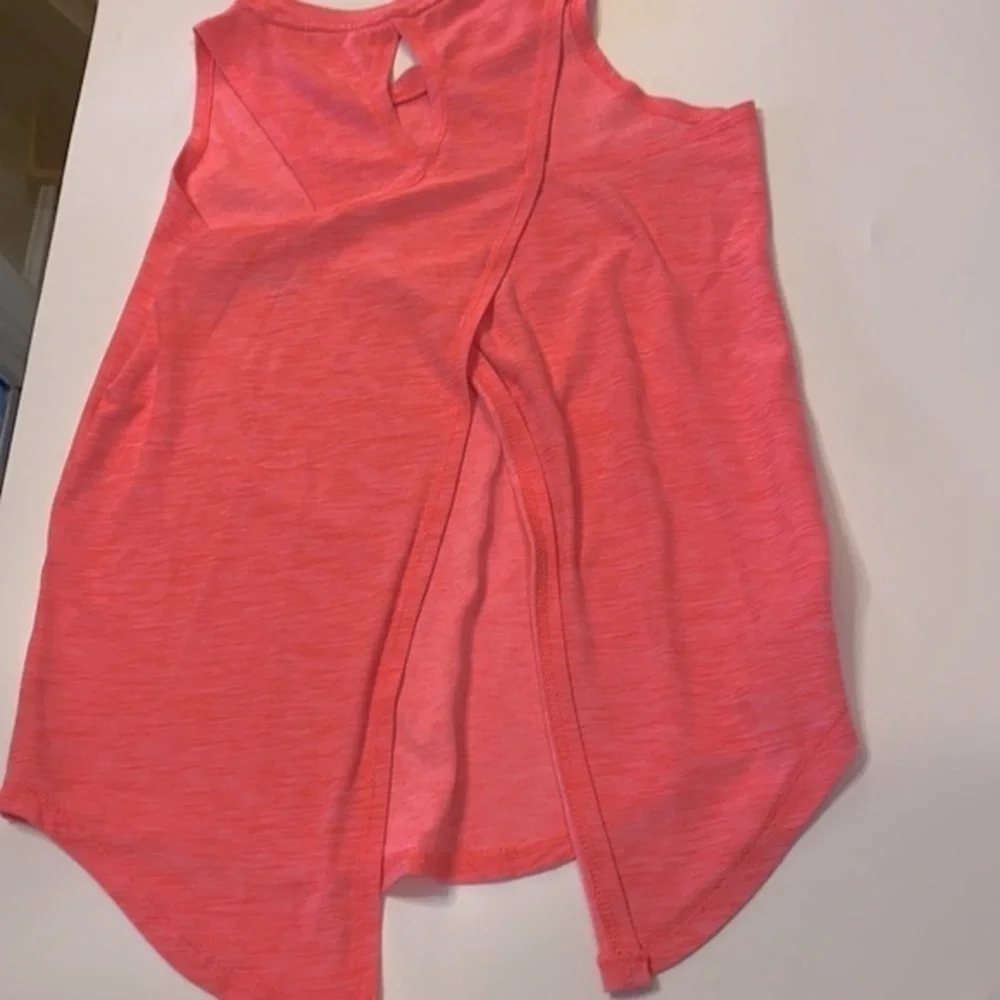 Girl’s Pink Old Navy Athletic Shirt Size 8